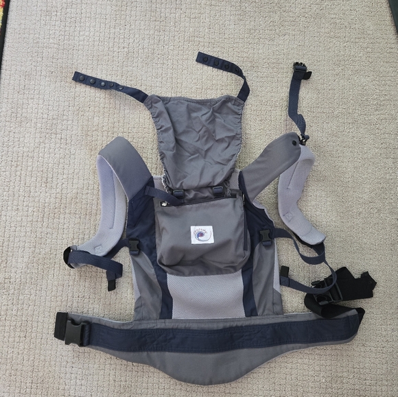 Ergobaby Other - Ergobaby Preformance Carrier